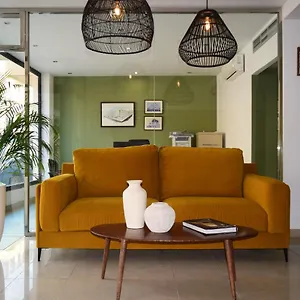 https://mirablau-aguadulce.es-andalucia.com